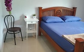 Mea-Pon Hostel